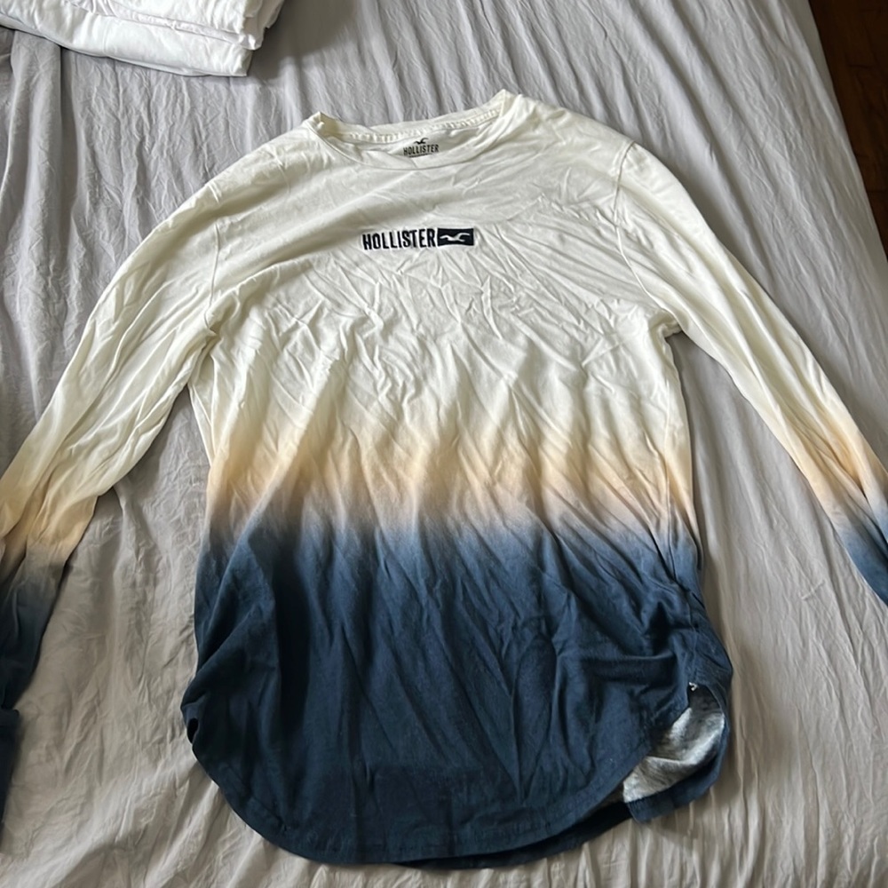 small hollister long sleeve tee ombré
